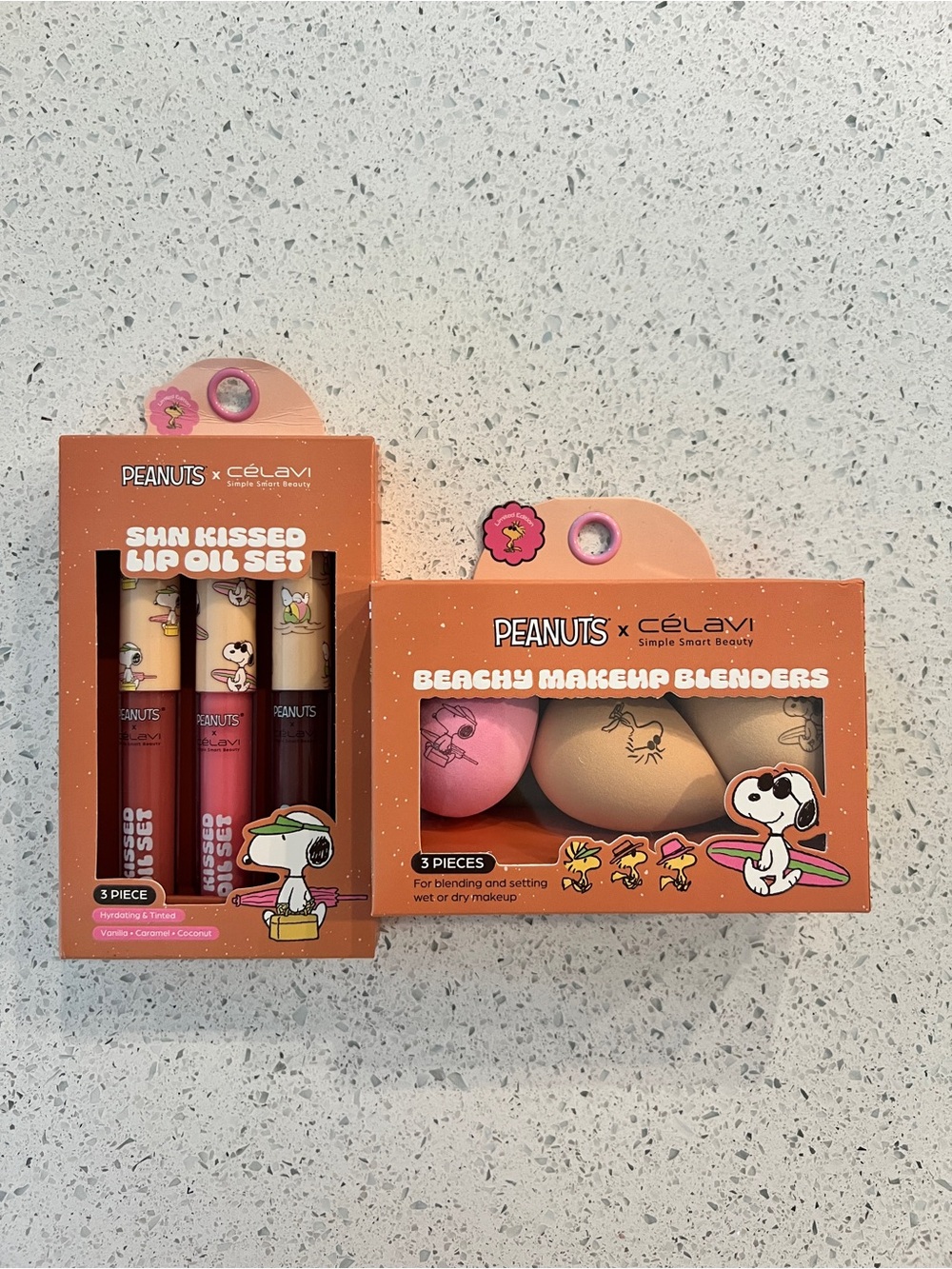 6 pieces set CélaVi x Peanuts lip oil set and makeup blender set